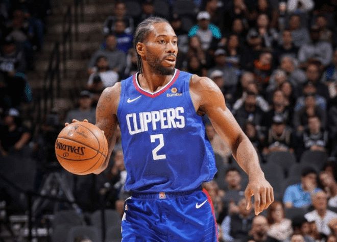 斯洛特：我没说过不会找萨拉赫谈；近三场联赛我们已经有改变（斯洛特澄清：从未表示不会与萨拉赫沟通，近三轮联赛球队已有变化）