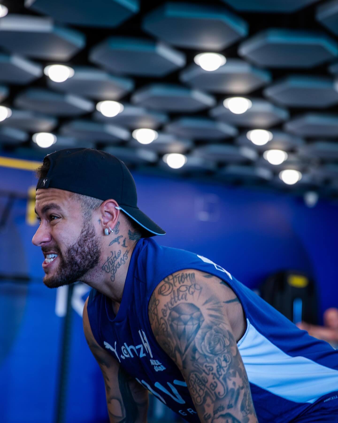 罗马诺：恰20不可能冬窗转会，未来2-3个月他会和国米谈未来（罗马诺：恰20冬窗不会离队，未来两三个月将与国米商谈前景）