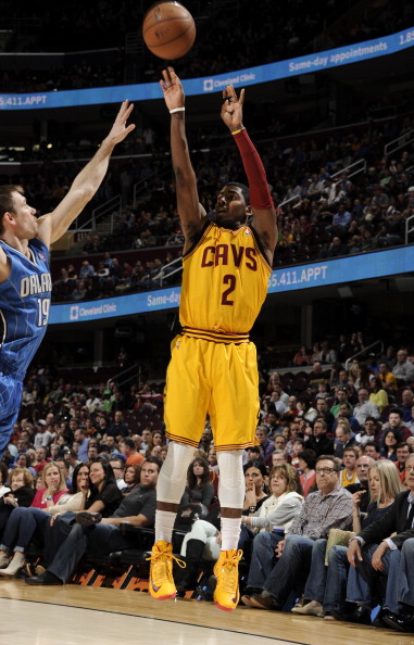 谢智杰精彩反击，开启胜利序章（谢智杰惊艳逆袭，奏响胜利前奏）