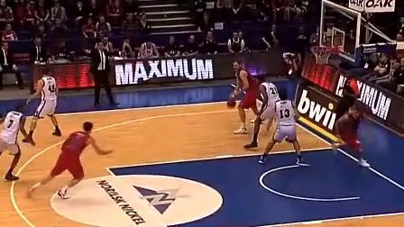 西甲：巴萨客场3-1战胜赫罗纳（西甲：巴萨客场3比1力克赫罗纳）