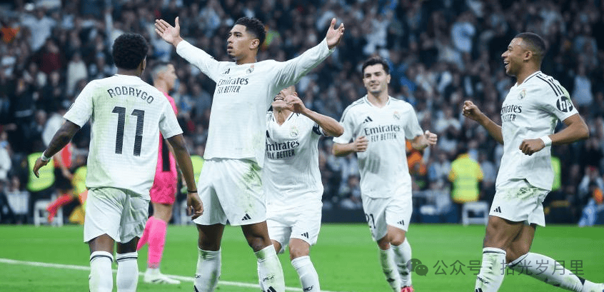 第10个亚军，申花上次拿到中国足球顶级联赛冠军还是30年前（申花第10次屈居亚军，上次问鼎中国顶级联赛已是30年前）