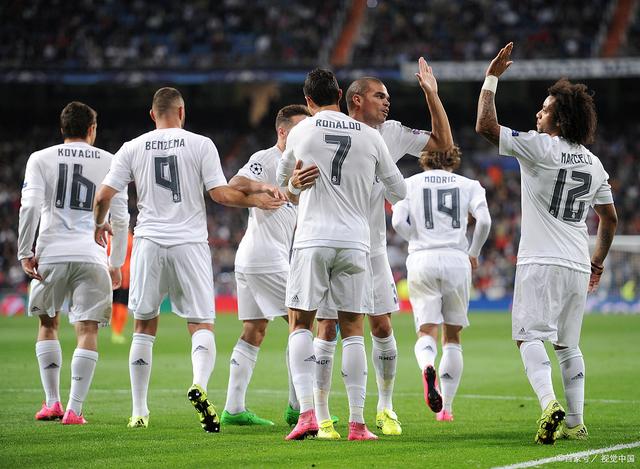 2胜1平，曼联夺得2025年英超夏季赛冠军（曼联凭2胜1平的战绩加冕2025英超夏季赛冠军）