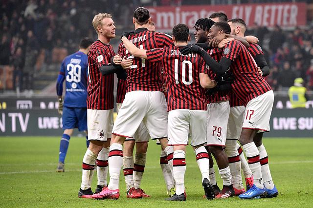 维埃里：现在拿皮奥和其他人比较毫无意义，应该让他安心踢球（维埃里：别再把皮奥和别人比较了，让他安心踢球）