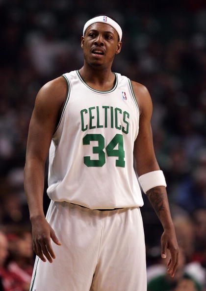 复出+梅开二度：蓝军未来新援埃梅加vs里尔个人集锦（复出即双响：蓝军准新援埃梅加对阵里尔个人集锦）