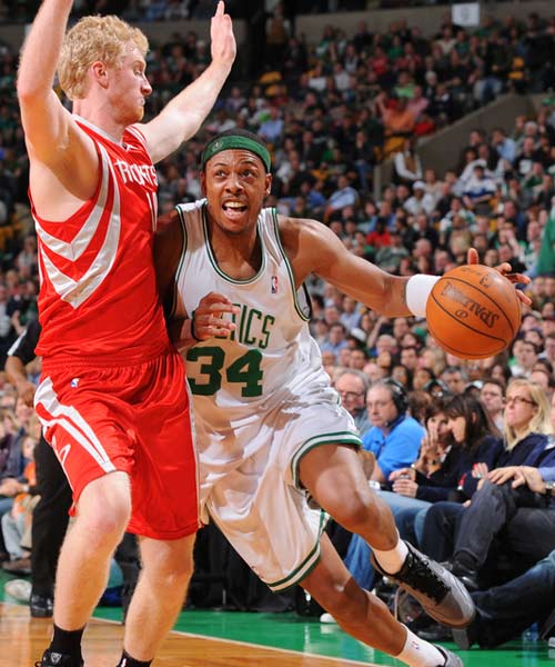 记者：埃利奥特可能回归利物浦，格伊预计不会在冬窗转会（记者称埃利奥特或重返利物浦，格伊预计冬窗留队）