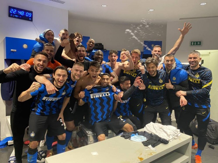 德天空：帕利尼亚原本想留队，但拜仁高层明确建议他转会（德天空：帕利尼亚本想留队，拜仁高层明确建议其转会）